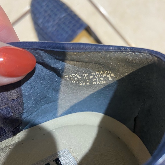 Trotters Liz in navy sz 12W - Picture 3 of 8